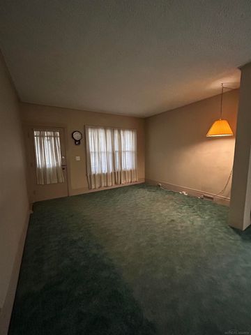 8260 Clinton River Drive, Sterling Heights, MI 48314