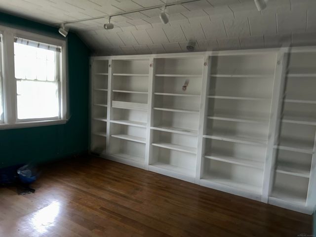 8260 Clinton River Drive, Sterling Heights, MI 48314