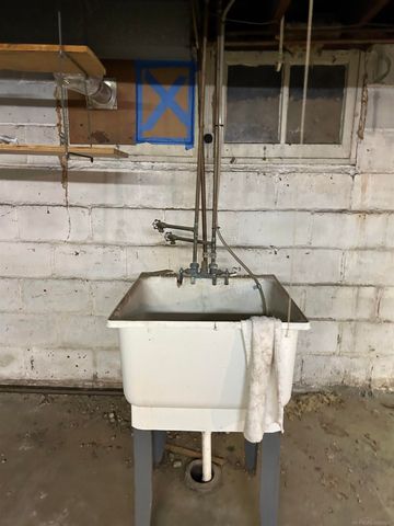 8260 Clinton River Drive, Sterling Heights, MI 48314