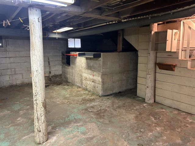 8260 Clinton River Drive, Sterling Heights, MI 48314