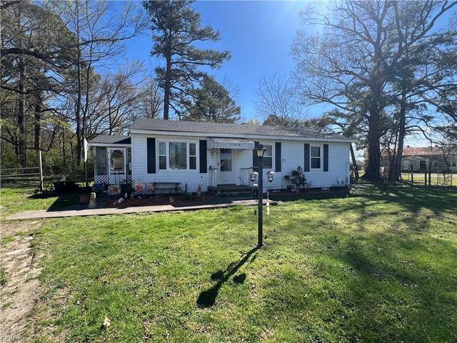 31359 Grants LN, Carrsville, VA 23315