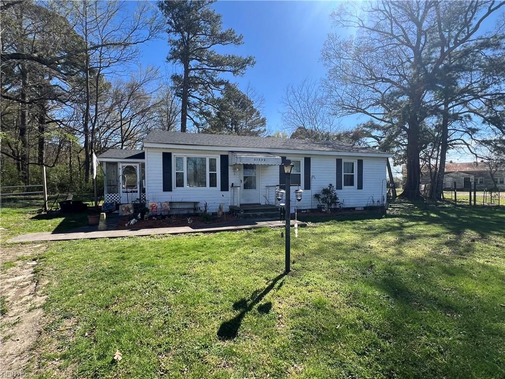 31359 Grants LN, Carrsville, VA 23315