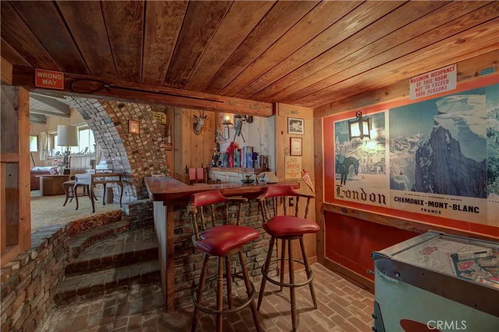 Image 15 of property listing at 2521 Novato Place, Palos Verdes Estates, CA 90274