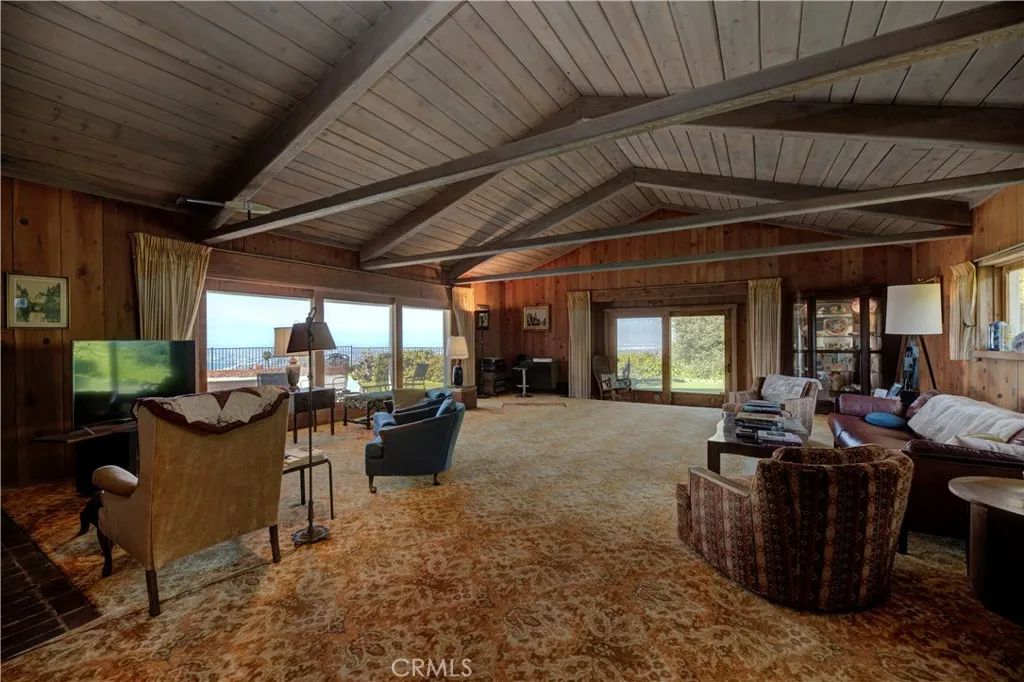 Image 18 of property listing at 2521 Novato Place, Palos Verdes Estates, CA 90274