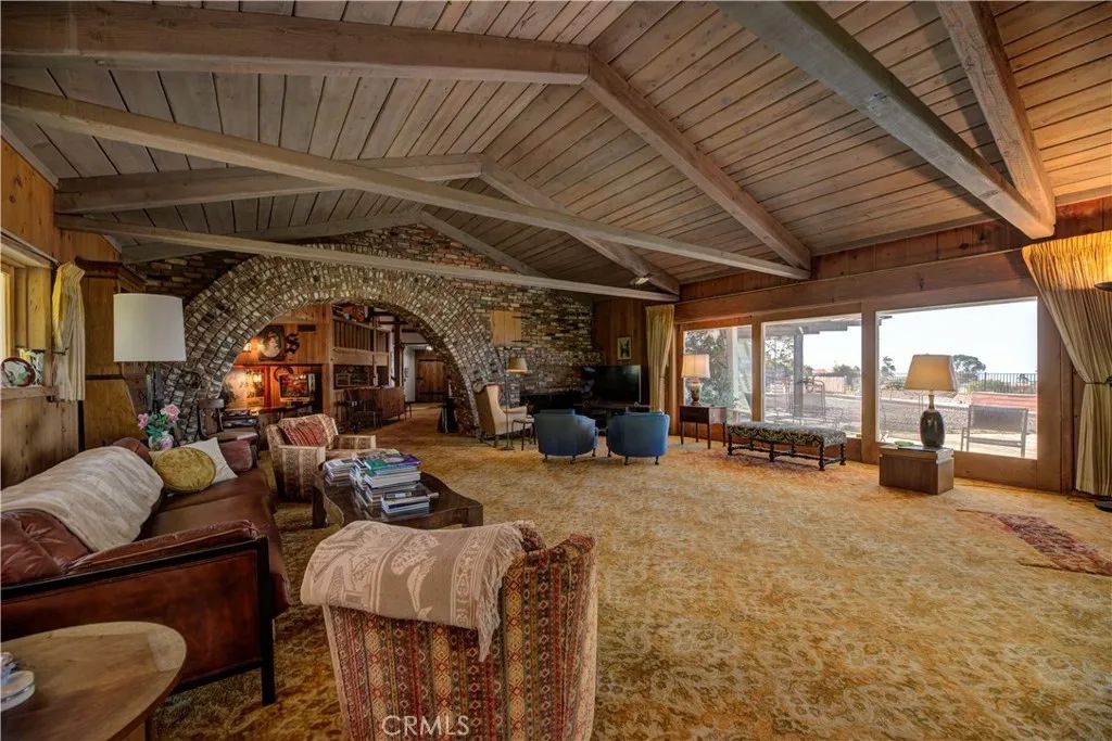 Image 23 of property listing at 2521 Novato Place, Palos Verdes Estates, CA 90274