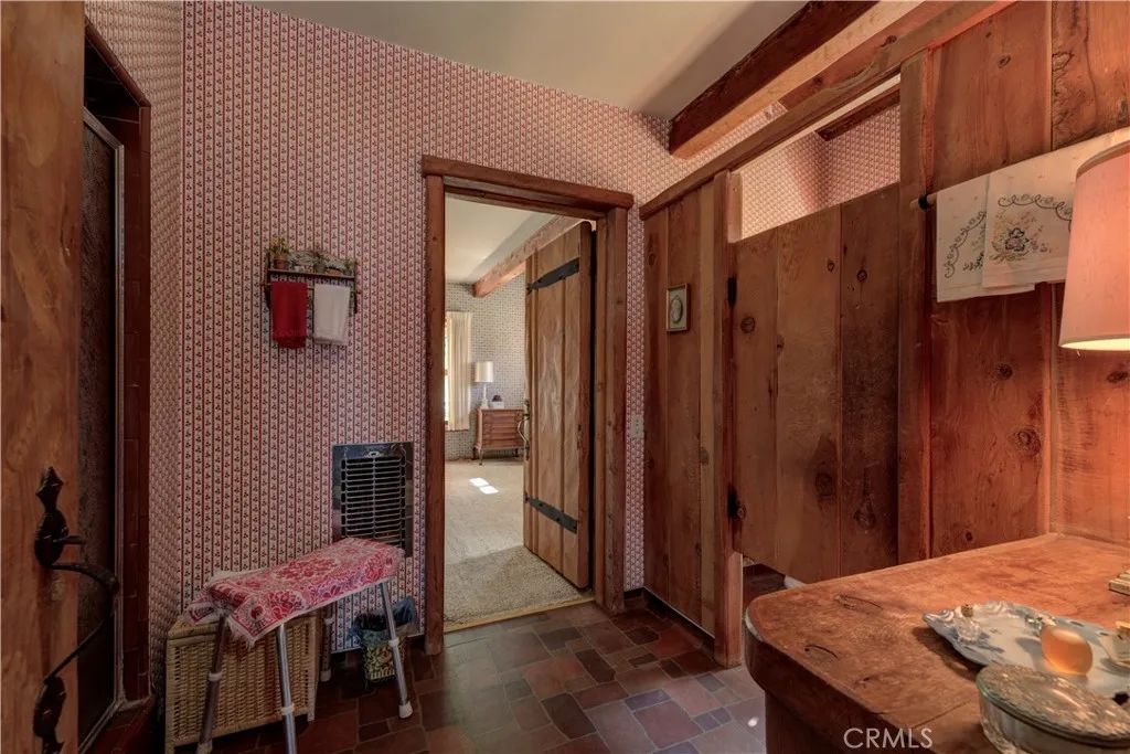 Image 28 of property listing at 2521 Novato Place, Palos Verdes Estates, CA 90274