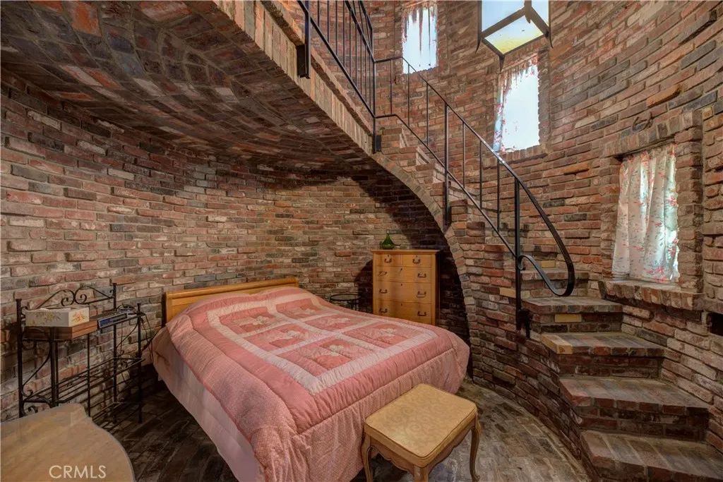 Image 33 of property listing at 2521 Novato Place, Palos Verdes Estates, CA 90274