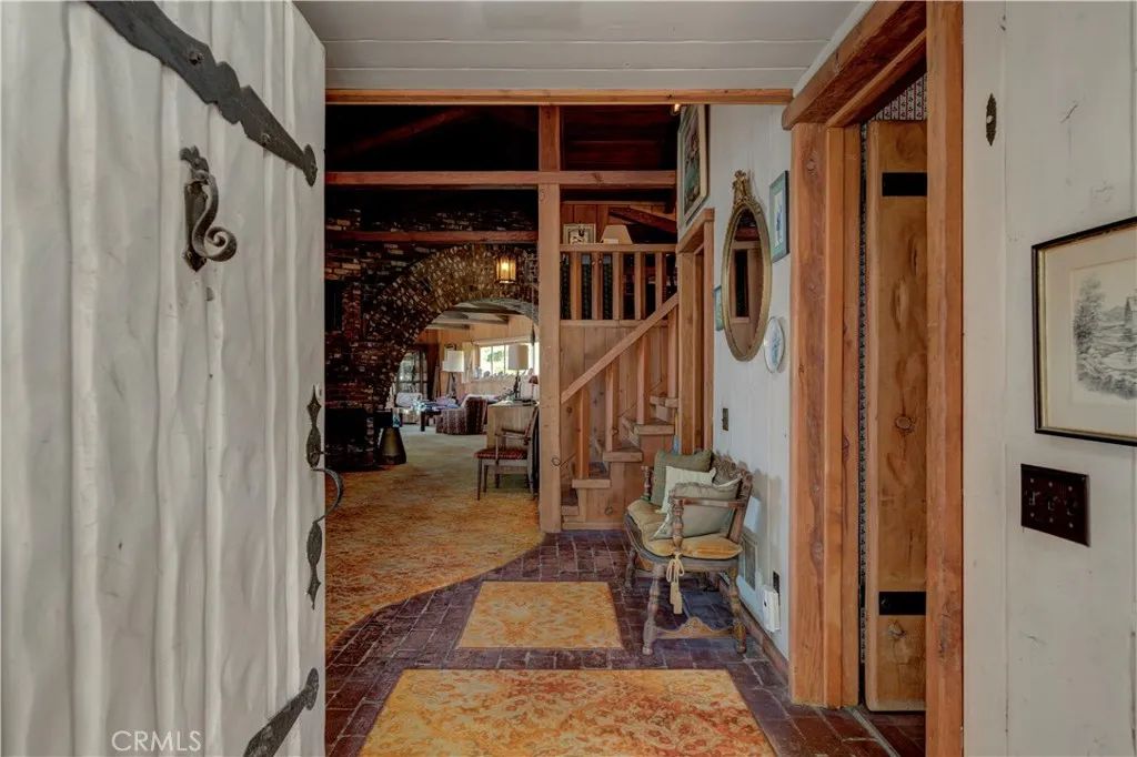 Image 5 of property listing at 2521 Novato Place, Palos Verdes Estates, CA 90274
