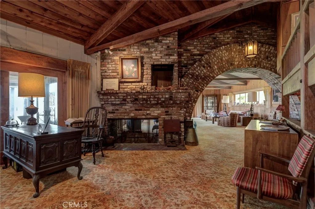 Image 6 of property listing at 2521 Novato Place, Palos Verdes Estates, CA 90274