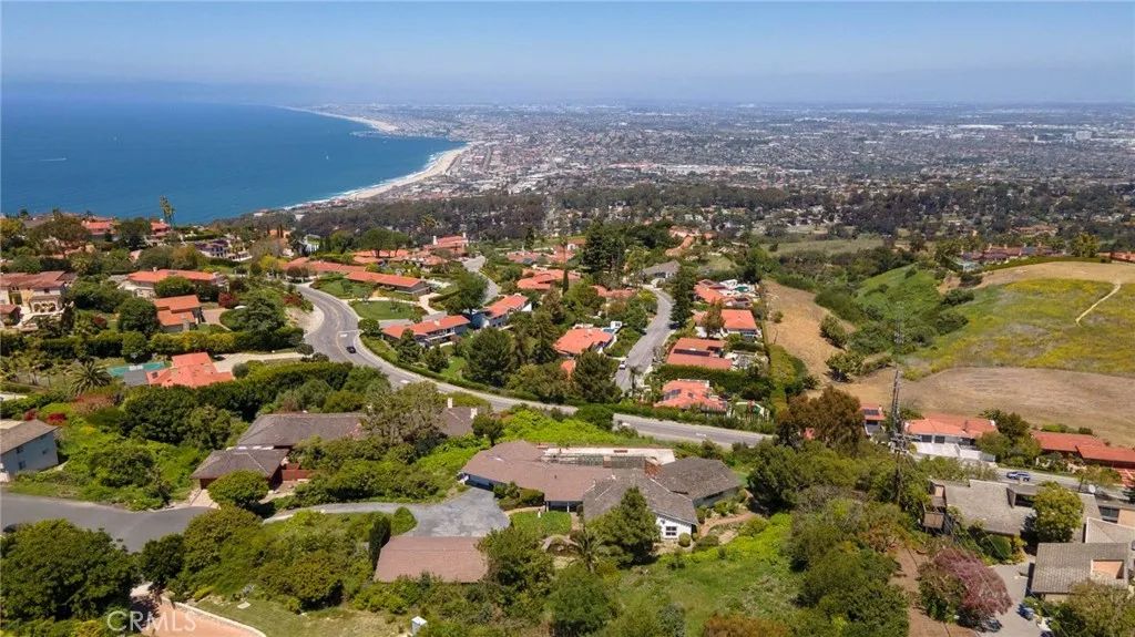 Image 70 of property listing at 2521 Novato Place, Palos Verdes Estates, CA 90274