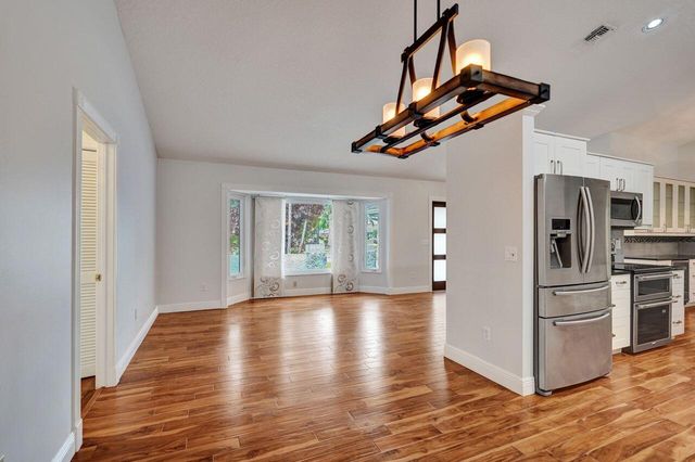 1283 Barnstaple Circle, Wellington, FL 33414