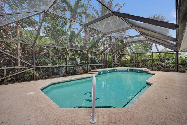 1283 Barnstaple Circle, Wellington, FL 33414