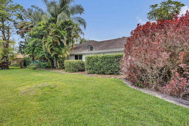 1283 Barnstaple Circle, Wellington, FL 33414