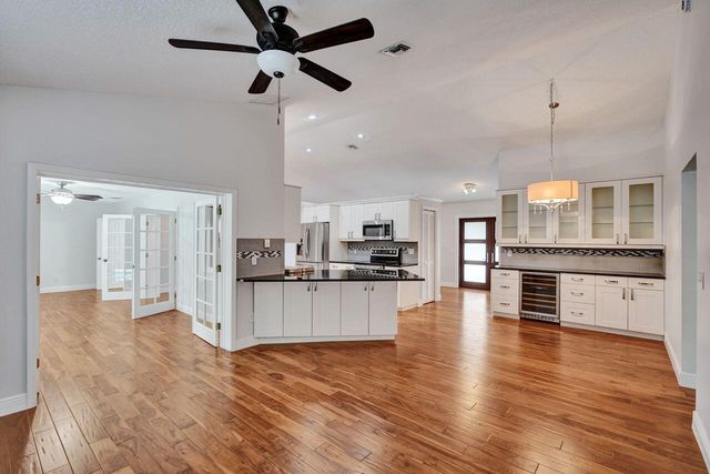 1283 Barnstaple Circle, Wellington, FL 33414