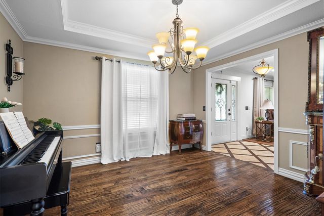 301 Meadow Knoll Drive, Double Oak, TX 75077