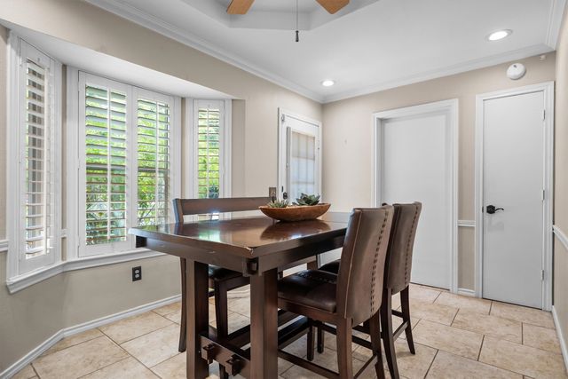 301 Meadow Knoll Drive, Double Oak, TX 75077