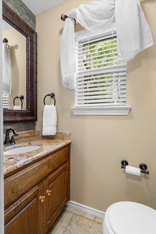301 Meadow Knoll Drive, Double Oak, TX 75077