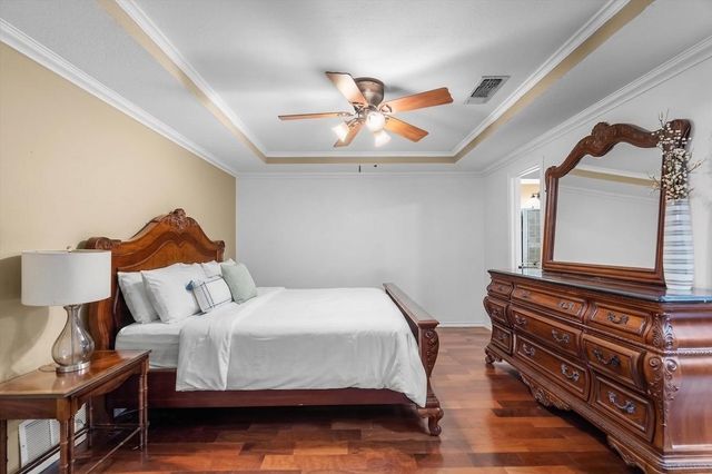 301 Meadow Knoll Drive, Double Oak, TX 75077