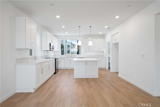 27314 Bear Creek Lane, Valencia, CA 91381