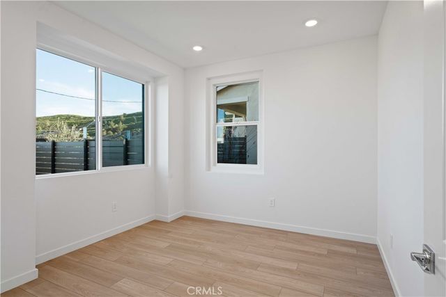 27314 Bear Creek Lane, Valencia, CA 91381