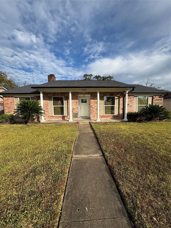 9310 Vickijohn Drive, Houston, TX 77031