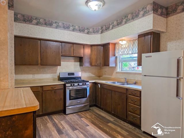611 Monroe Street, Ash Twp, MI 48117
