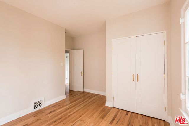 7464 Hollywood Boulevard, Los Angeles, CA 90046