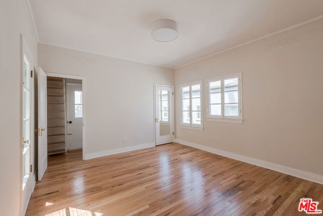 7464 Hollywood Boulevard, Los Angeles, CA 90046