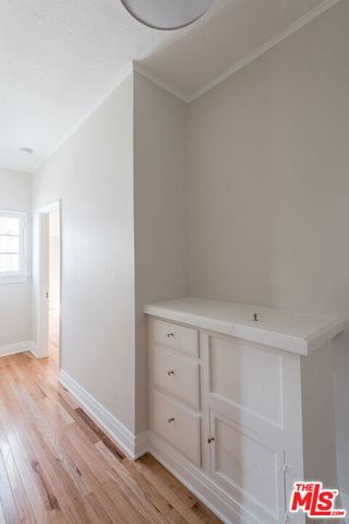 7464 Hollywood Boulevard, Los Angeles, CA 90046