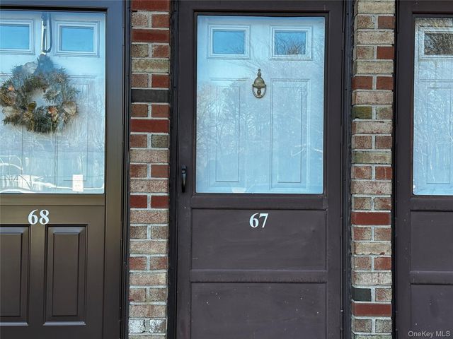 67 Bailey Court 67, Middle Island, NY 11953