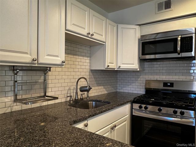 67 Bailey Court 67, Middle Island, NY 11953