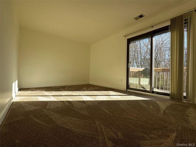 67 Bailey Court 67, Middle Island, NY 11953