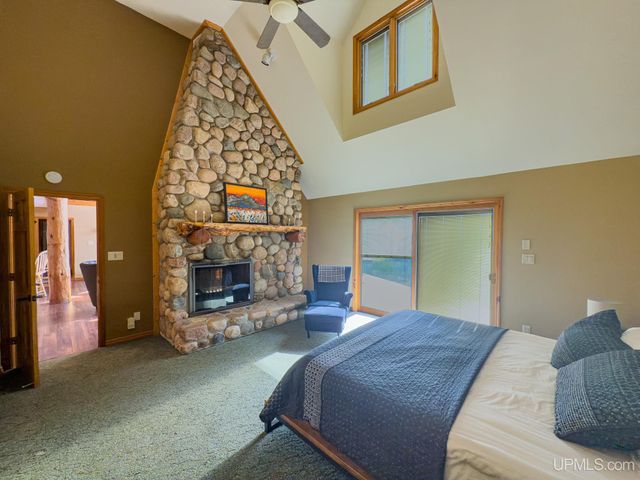 6448 Lakeshore Drive, Wakefield, MI 49968