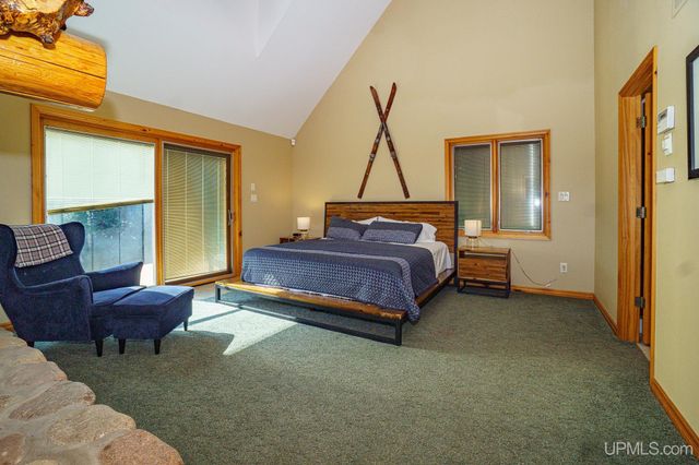 6448 Lakeshore Drive, Wakefield, MI 49968