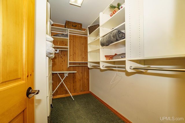 6448 Lakeshore Drive, Wakefield, MI 49968