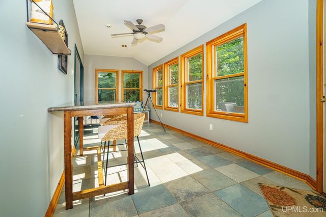 6448 Lakeshore Drive, Wakefield, MI 49968