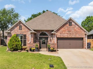 835 Sunset Court, Ardmore, OK 73401