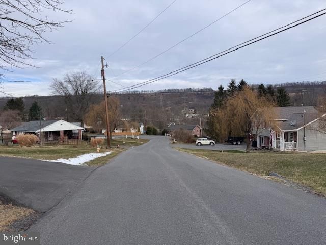 15 BRIDGEVIEW DR, Lewistown, PA 17044