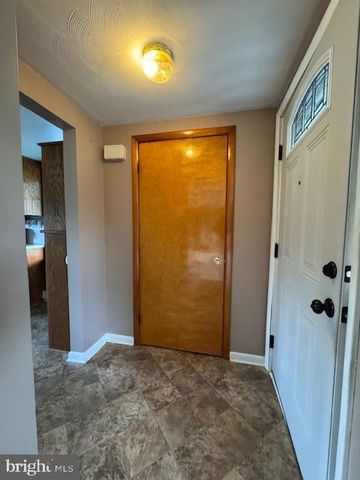 15 BRIDGEVIEW DR, Lewistown, PA 17044