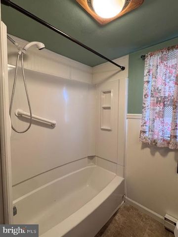 15 BRIDGEVIEW DR, Lewistown, PA 17044