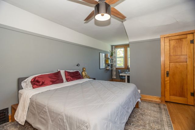 920 N Lombard Avenue, Oak Park, IL 60302