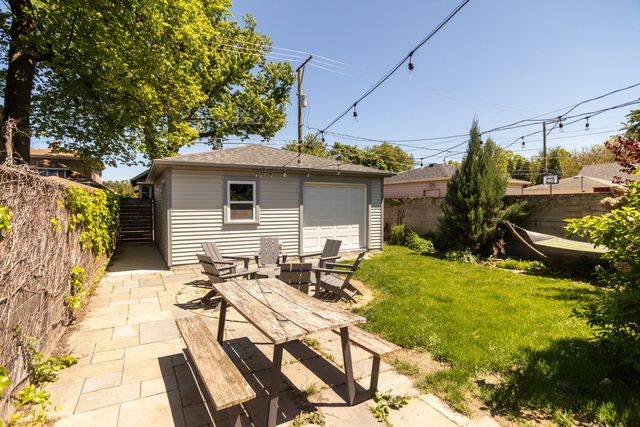 920 N Lombard Avenue, Oak Park, IL 60302