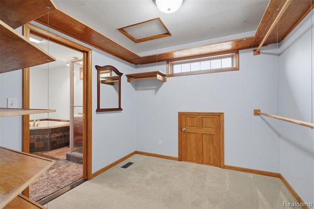 3454 Paddington Drive, Troy, MI 48084