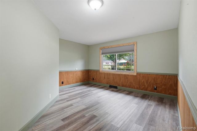 3454 Paddington Drive, Troy, MI 48084