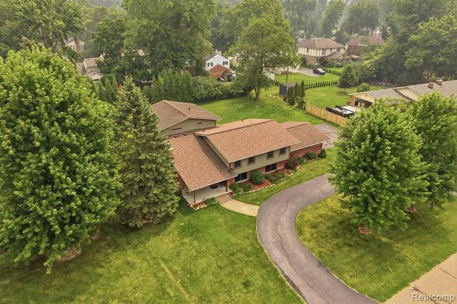 3454 Paddington Drive, Troy, MI 48084