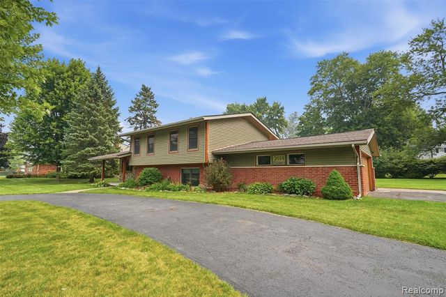 3454 Paddington Drive, Troy, MI 48084
