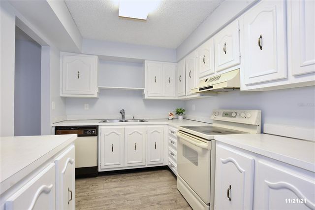 516 ORANGE DRIVE 32, Altamonte Springs, FL 32701