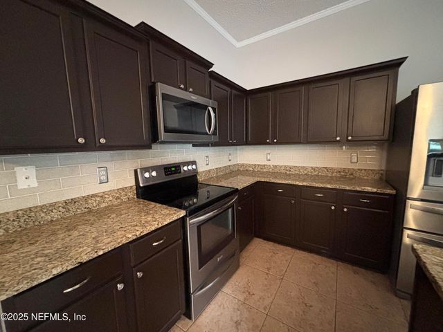 9612 CLINTON CORNERS Drive, Jacksonville, FL 32222