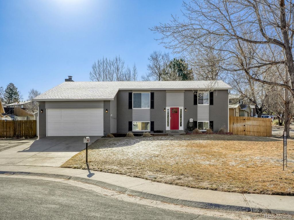 3196 S Olathe Way, Aurora, CO 80013