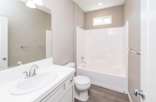10850 N Braden Way, Fresno, CA 93730